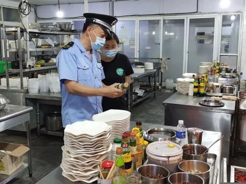 嚴(yán)守網(wǎng)紅 連鎖餐飲企業(yè)食品安全底線,區(qū)市場(chǎng)監(jiān)管局在行動(dòng)